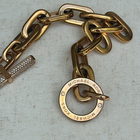 Michael Kors gold chain link toggle bracelet - NWOT - Picture 7 of 7